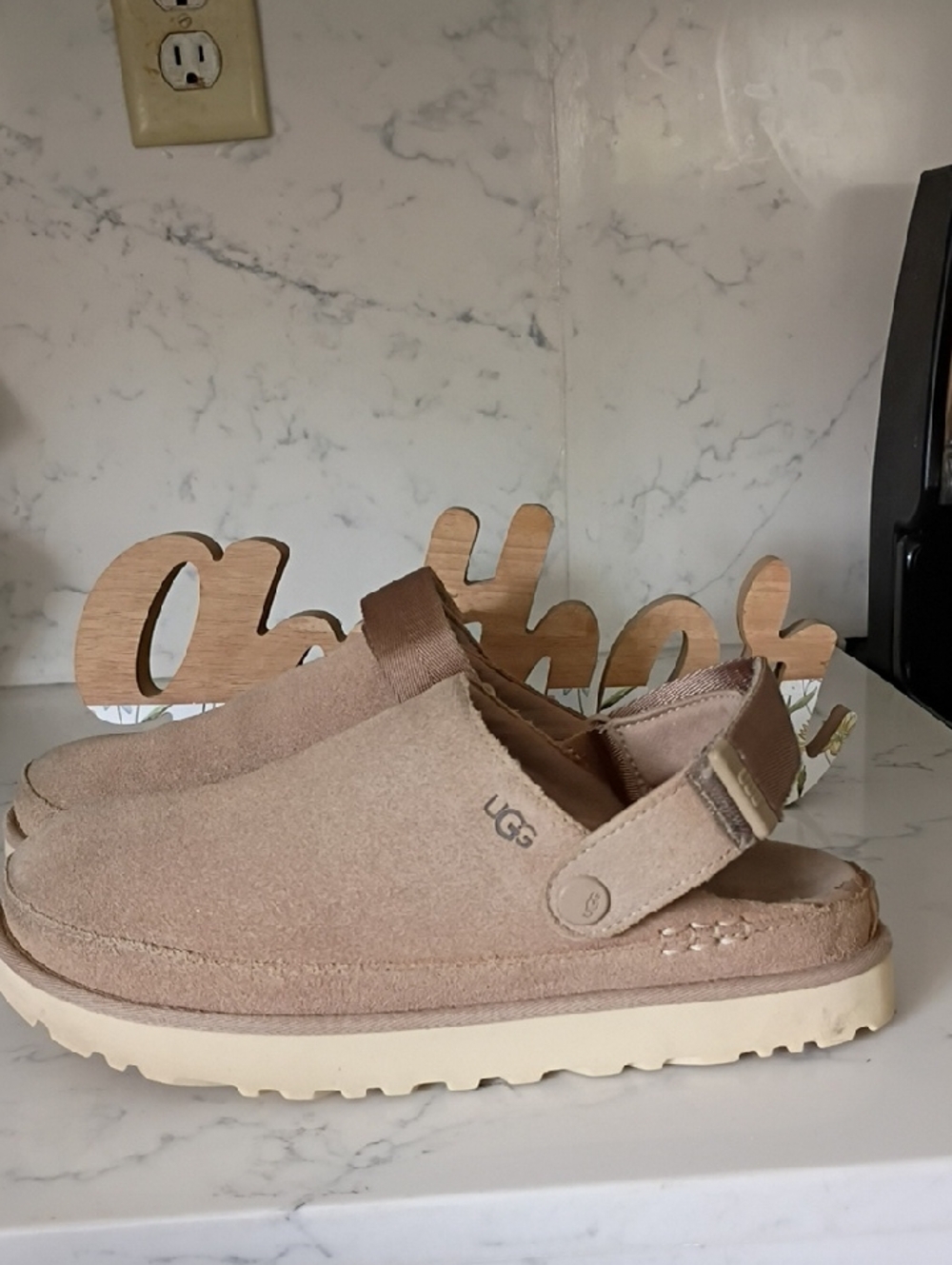 UGG GOLDENSTAR CLOGS WOMEN
